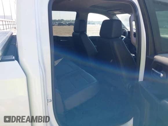 2021 Chevrolet Silverado 1500 Work Truck z VIN 3GCPWAEH3MG443939, wystawiony jako IAAI lot #43369122 z przebiegiem 100 824 mil mil oraz . Historia ofert i sprzedaży dostępna na DreamBid. Obrazek 8.