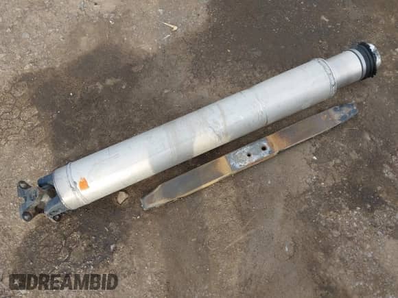 2019 Toyota Tundra SR5 with VIN 5TFAY5F11KX848702, listed as a IAAI auction lot 42001710 with 108,630 mi miles and . Bid and sale history available at DreamBid. Image 12.