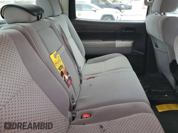 2007 Toyota Tundra SR5 z VIN 5TBET54187S455255, wystawiony jako Copart lot #70026895 z przebiegiem 244 902 mil mil oraz Szkoda całkowita • Salvage title. Historia ofert i sprzedaży dostępna na DreamBid. Obrazek 10.