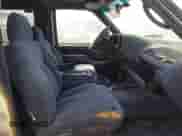 1996 Chevrolet Tahoe с VIN 3GNEK18R4TG135885, выставлен на аукционе IAAI как лот 42999774 с пробегом 256 775 миль миль и . История ставок и продаж доступна на DreamBid. Изображение 5.