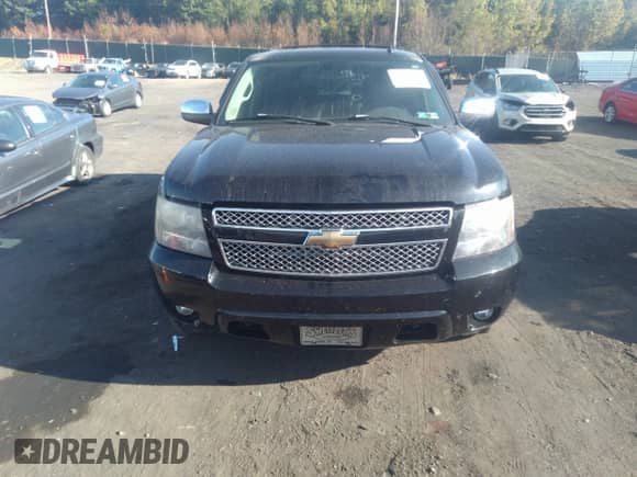 2007 Chevrolet Suburban LTZ with VIN 1GNFK16Y67R335493, listed as a IAAI auction lot 40343214 with 181,891 mi miles and . Bid and sale history available at DreamBid. Image 12.