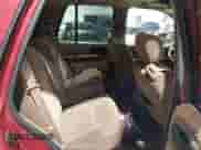 2002 Chevrolet TrailBlazer LS z VIN 1GNDS13S422292040, wystawiony jako IAAI lot #42213886 z przebiegiem 235 290 mil mil oraz . Historia ofert i sprzedaży dostępna na DreamBid. Obrazek 8.
