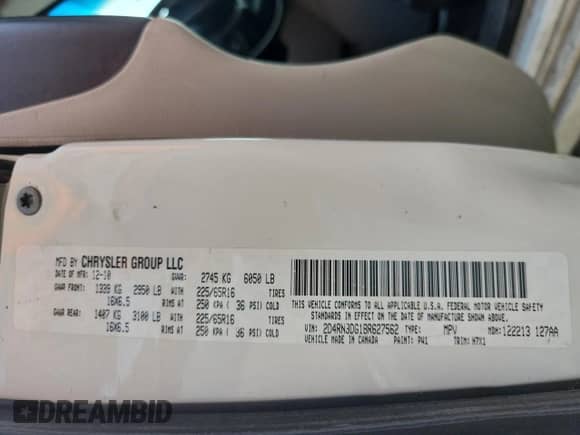 2011 Dodge Grand Caravan Mainstreet with VIN 2D4RN3DG1BR627562, listed as a Copart auction lot 71098175 with 183,575 mi miles and Salvage title. Bid and sale history available at DreamBid. Image 12.