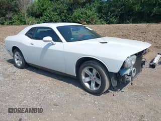 2013 Dodge Challenger SXT с VIN 2C3CDYAG7DH695398, выставлен на аукционе IAAI как лот 42595852 с пробегом 183 978 миль миль и . История ставок и продаж доступна на DreamBid. Изображение 1.