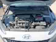 2023 Hyundai Kona SE с VIN KM8K22AB9PU040106, выставлен на аукционе IAAI как лот 43217946 с пробегом 71 157 миль миль и . История ставок и продаж доступна на DreamBid. Изображение 10.