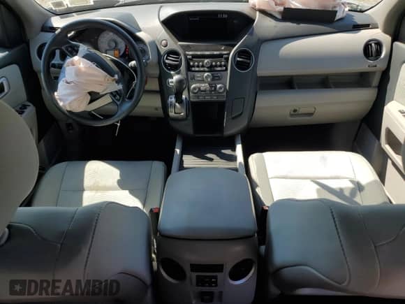 2015 Honda Pilot LX с VIN 5FNYF4H28FB029433, выставлен на аукционе Copart как лот 81138955 с пробегом 111 112 миль миль и Списание • Salvage title. История ставок и продаж доступна на DreamBid. Изображение 8.