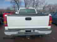 2002 Chevrolet Silverado 1500 z VIN 1GCEC14WX2Z146163, wystawiony jako IAAI lot #41520765 z przebiegiem 195 742 mil mil oraz . Historia ofert i sprzedaży dostępna na DreamBid. Obrazek 16.