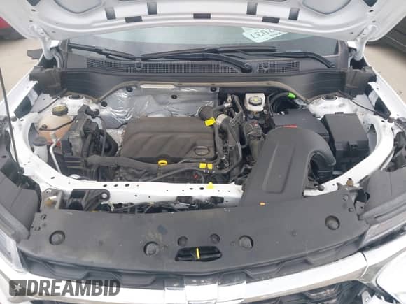 2024 Chevrolet Trax LS with VIN KL77LFE22RC162238, listed as a IAAI auction lot 42790305 with 19,286 mi miles and . Bid and sale history available at DreamBid. Image 10.