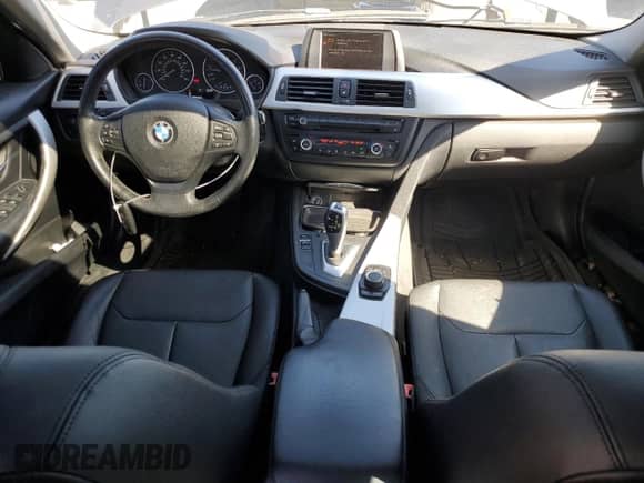 2013 BMW 3 Series 328i xDrive with VIN WBA3B3C57DF540588, listed as a Copart auction lot 85345655 with 111,033 mi miles and Clean title. Bid and sale history available at DreamBid. Image 8.