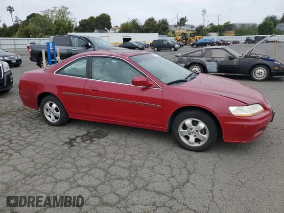 2001 Honda Accord EX z VIN 1HGCG32761A009240, wystawiony jako Copart lot #55174725 z przebiegiem 171 817 mil mil oraz Czysty tytuł • Clean title. Historia ofert i sprzedaży dostępna na DreamBid. Obrazek 4.