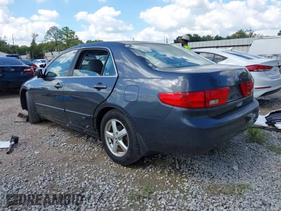 2005 Honda Accord EX with VIN 1HGCM56745A128019, listed as a IAAI auction lot 43319708 with 193,707 mi miles and . Bid and sale history available at DreamBid. Image 3.