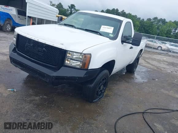 2011 GMC Sierra 1500 Work Truck with VIN 1GTN1TEA4BZ376298, listed as a IAAI auction lot 42670857 with 240,863 mi miles and . Bid and sale history available at DreamBid. Image 2.
