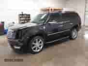 2011 Cadillac Escalade Luxury z VIN 1GYS4BEF2BR339213, wystawiony jako IAAI lot #42699906 z przebiegiem 151 075 mil mil oraz . Historia ofert i sprzedaży dostępna na DreamBid. Obrazek 17.