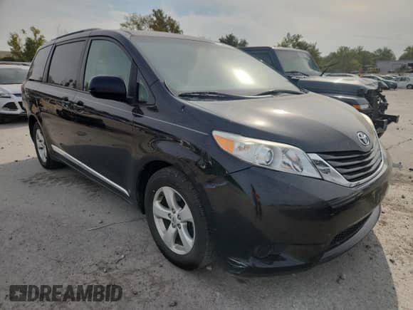 2012 Toyota Sienna LE с VIN 5TDKK3DC6CS272000, выставлен на аукционе Copart как лот 81020445 с пробегом 118 524 миль миль и Списание • Salvage title. История ставок и продаж доступна на DreamBid. Изображение 4.