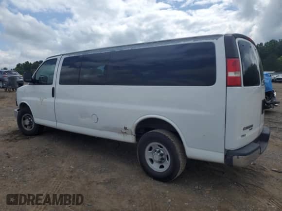 2012 Chevrolet Express Passenger 1LT с VIN 1GAZG1FGXC1175473, выставлен на аукционе Copart как лот 55513975 с пробегом 204 038 миль миль и Списание • Salvage title. История ставок и продаж доступна на DreamBid. Изображение 2.
