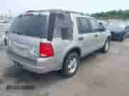 2005 Ford Explorer XLT z VIN 1FMZU63K15UA09278, wystawiony jako IAAI lot #42797948 z przebiegiem Nie podano mil oraz . Historia ofert i sprzedaży dostępna na DreamBid. Obrazek 4.