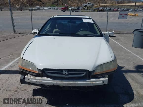 1998 Honda Accord EX with VIN 1HGCG3270WA010245, listed as a IAAI auction lot 42628230 with 283,906 mi miles and . Bid and sale history available at DreamBid. Image 18.
