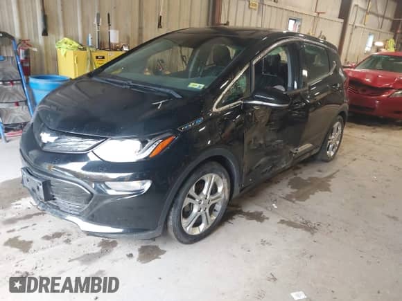 2020 Chevrolet Bolt EV LT z VIN 1G1FY6S09L4140055, wystawiony jako IAAI lot #43509792 z przebiegiem 40 104 mil mil oraz . Historia ofert i sprzedaży dostępna na DreamBid. Obrazek 18.