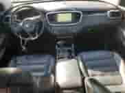 2016 Kia Sorento EX z VIN 5XYPHDA16GG127264, wystawiony jako Copart lot #81999055 z przebiegiem 154 924 mil mil oraz Czysty tytuł • Clean title. Historia ofert i sprzedaży dostępna na DreamBid. Obrazek 8.