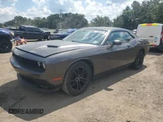 2017 Dodge Challenger SXT Plus с VIN 2C3CDZAG6HH656555, выставлен на аукционе Copart как лот 71265655 с пробегом 82 474 миль миль и Списание • Salvage title. История ставок и продаж доступна на DreamBid. Изображение 1.