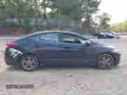 2017 Hyundai Elantra SE z VIN 5NPD84LF4HH141458, wystawiony jako IAAI lot #42854994 z przebiegiem 74 992 mil mil oraz . Historia ofert i sprzedaży dostępna na DreamBid. Obrazek 14.