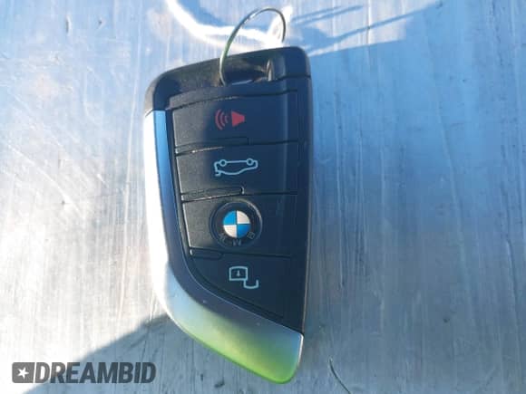 2023 BMW 3 Series M340i xDrive z VIN 3MW49FF01P8C87749, wystawiony jako IAAI lot #40997657 z przebiegiem 39 691 mil mil oraz . Historia ofert i sprzedaży dostępna na DreamBid. Obrazek 11.