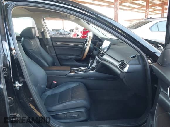 2018 Honda Accord EX-L с VIN 1HGCV1F65JA101712, выставлен на аукционе IAAI как лот 43263852 с пробегом 71 113 миль миль и . История ставок и продаж доступна на DreamBid. Изображение 5.