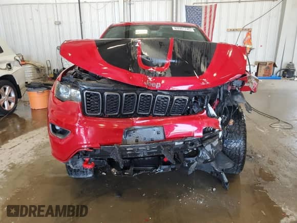 2020 Jeep Grand Cherokee Trailhawk z VIN 1C4RJFLG3LC116960, wystawiony jako Copart lot #63501745 z przebiegiem Nie podano mil oraz Nie do naprawy • Non repairable. Historia ofert i sprzedaży dostępna na DreamBid. Obrazek 5.