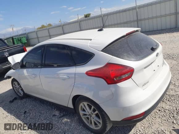 2015 Ford Focus SE с VIN 1FADP3K26FL276628, выставлен на аукционе Copart как лот 69465795 с пробегом 92 047 миль миль и Списание • Salvage title. История ставок и продаж доступна на DreamBid. Изображение 2.