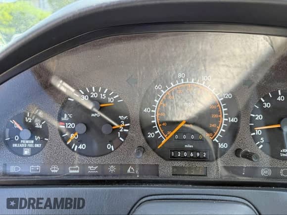 1991 Mercedes-Benz 300 с VIN WDBFA61E4MF027255, выставлен на аукционе IAAI как лот 42844885 с пробегом 120 692 миль миль и . История ставок и продаж доступна на DreamBid. Изображение 7.