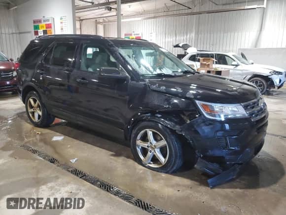 2019 Ford Explorer z VIN 1FM5K7B89KGA68279, wystawiony jako Copart lot #43212035 z przebiegiem 154 256 mil mil oraz Szkoda całkowita • Salvage title. Historia ofert i sprzedaży dostępna na DreamBid. Obrazek 4.