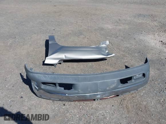 2002 Chevrolet Silverado 1500 LS with VIN 2GCEC19TX21415253, listed as a IAAI auction lot 41788212 with 146,312 mi miles and . Bid and sale history available at DreamBid. Image 12.