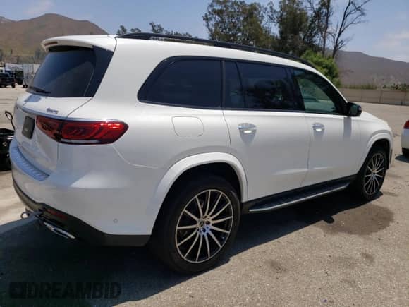2022 Mercedes-Benz GLS 450 with VIN 4JGFF5KE8NA648875, listed as a Copart auction lot 64552485 with 26,100 mi miles and Salvage title. Bid and sale history available at DreamBid. Image 3.