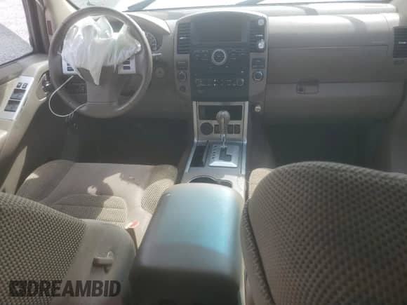 2011 Nissan Pathfinder S z VIN 5N1AR1NN7BC626940, wystawiony jako Copart lot #61307765 z przebiegiem 111 525 mil mil oraz Szkoda całkowita • Salvage title. Historia ofert i sprzedaży dostępna na DreamBid. Obrazek 8.