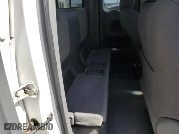 2005 Toyota Tacoma с VIN 5TEUU42N25Z144596, выставлен на аукционе Copart как лот 69295985 с пробегом 285 923 миль миль и Списание • Salvage title. История ставок и продаж доступна на DreamBid. Изображение 10.