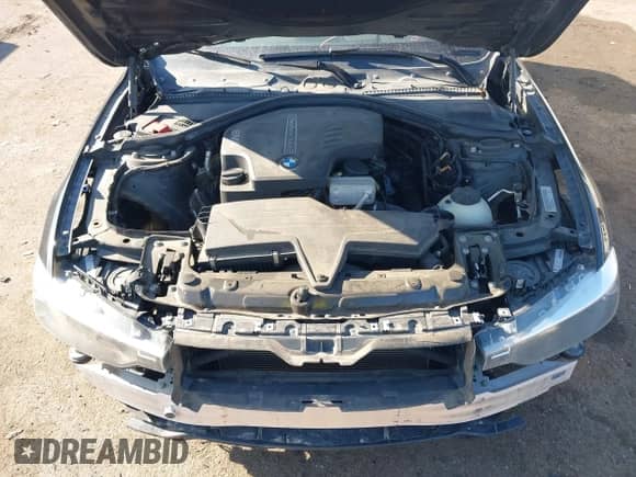 2013 BMW 3 Series 328i xDrive z VIN WBA3B3G51DNR80824, wystawiony jako IAAI lot #41902080 z przebiegiem 90 777 mil mil oraz . Historia ofert i sprzedaży dostępna na DreamBid. Obrazek 10.