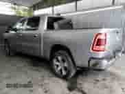 2024 Ram 1500 Laramie z VIN 1C6RREJT0RN220877, wystawiony jako Copart lot #63612485 z przebiegiem 42 532 mil mil oraz Czysty tytuł • Clean title. Historia ofert i sprzedaży dostępna na DreamBid. Obrazek 2.