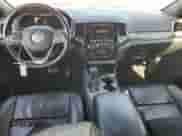 2020 Jeep Grand Cherokee Limited X z VIN 1C4RJFBG6LC288479, wystawiony jako Copart lot #81894535 z przebiegiem 127 909 mil mil oraz Szkoda całkowita • Salvage title. Historia ofert i sprzedaży dostępna na DreamBid. Obrazek 8.