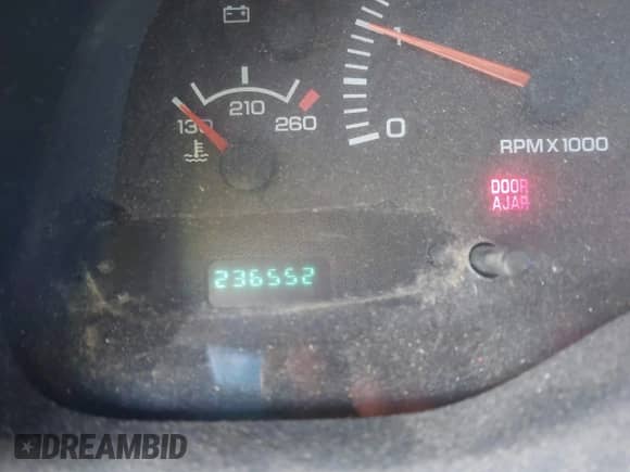 2000 Dodge Dakota Sport with VIN 1B7GL2AX7YS677544, listed as a IAAI auction lot 41965480 with 236,552 mi miles and . Bid and sale history available at DreamBid. Image 7.