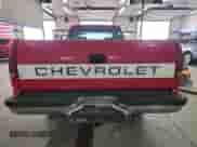 1994 Chevrolet Silverado 2500 z VIN 1GCGC29F0RE151851, wystawiony jako Copart lot #59092185 z przebiegiem 221 171 mil mil oraz Szkoda całkowita • Salvage title. Historia ofert i sprzedaży dostępna na DreamBid. Obrazek 6.