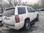 2012 Cadillac Escalade Premium с VIN 1GYS4CEF7CR283261, выставлен на аукционе IAAI как лот 41902992 с пробегом 211 232 миль миль и . История ставок и продаж доступна на DreamBid. Изображение 4.