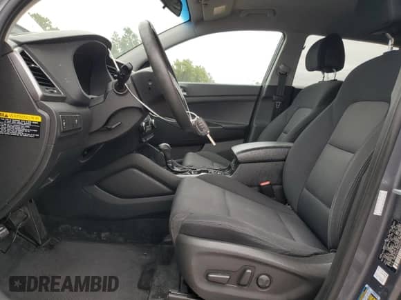 2017 Hyundai Tucson SE с VIN KM8J3CA47HU500736, выставлен на аукционе Copart как лот 69199115 с пробегом 110 298 миль миль и Списание • Salvage title. История ставок и продаж доступна на DreamBid. Изображение 7.