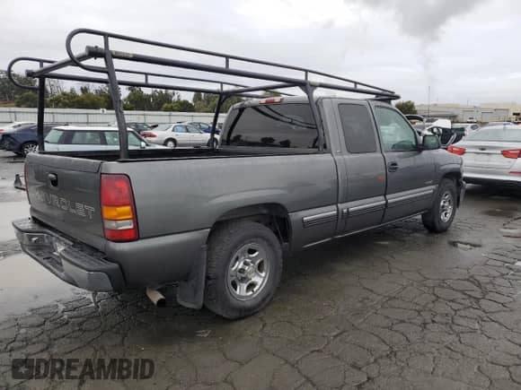 2001 Chevrolet Silverado 1500 LS with VIN 2GCEC19V811210692, listed as a Copart auction lot 86590755 with 82,373 mi miles and Clean title. Bid and sale history available at DreamBid. Image 3.