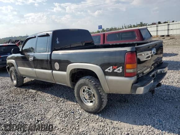 2002 Chevrolet Silverado 2500 LS с VIN 1GCGK29U82Z237425, выставлен на аукционе Copart как лот 72561684 с пробегом 176 210 миль миль и Списание • Salvage title. История ставок и продаж доступна на DreamBid. Изображение 2.