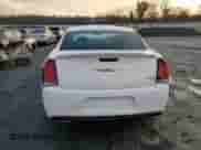 2016 Chrysler 300 S Alloy Edition с VIN 2C3CCABT4GH295776, выставлен на аукционе Copart как лот 45301425 с пробегом 120 520 миль миль и Списание • Salvage title. История ставок и продаж доступна на DreamBid. Изображение 6.