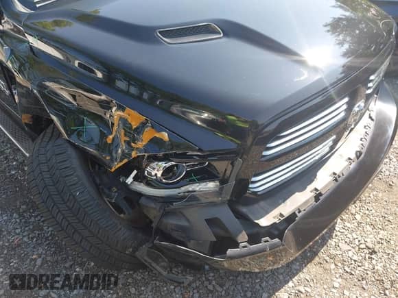 2013 Ram 1500 Sport z VIN 1C6RR7MT9DS720683, wystawiony jako IAAI lot #43262288 z przebiegiem 113 783 mil mil oraz . Historia ofert i sprzedaży dostępna na DreamBid. Obrazek 6.