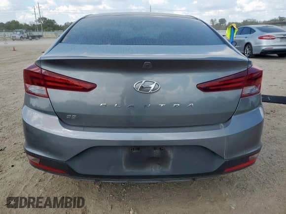 2019 Hyundai Elantra SE z VIN 5NPD74LF8KH492576, wystawiony jako Copart lot #85122445 z przebiegiem Nie podano mil oraz Szkoda całkowita • Salvage title. Historia ofert i sprzedaży dostępna na DreamBid. Obrazek 6.