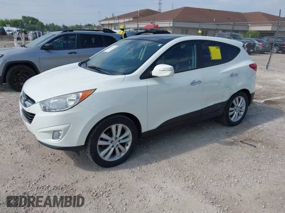 2011 Hyundai Tucson Limited с VIN KM8JU3AC6BU275799, выставлен на аукционе IAAI как лот 42474341 с пробегом 112 400 миль миль и . История ставок и продаж доступна на DreamBid. Изображение 2.