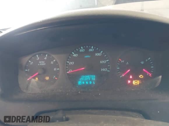 2012 Chevrolet Impala LS Fleet z VIN 2G1WF5E39C1137898, wystawiony jako IAAI lot #43140760 z przebiegiem 251 879 mil mil oraz . Historia ofert i sprzedaży dostępna na DreamBid. Obrazek 7.