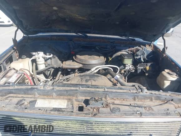 1988 Chevrolet Suburban с VIN 1GNEV16K0JF121266, выставлен на аукционе IAAI как лот 42896952 с пробегом 15 544 миль миль и . История ставок и продаж доступна на DreamBid. Изображение 10.